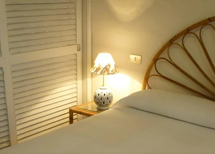 I Nuraghi * 坎尼吉翁